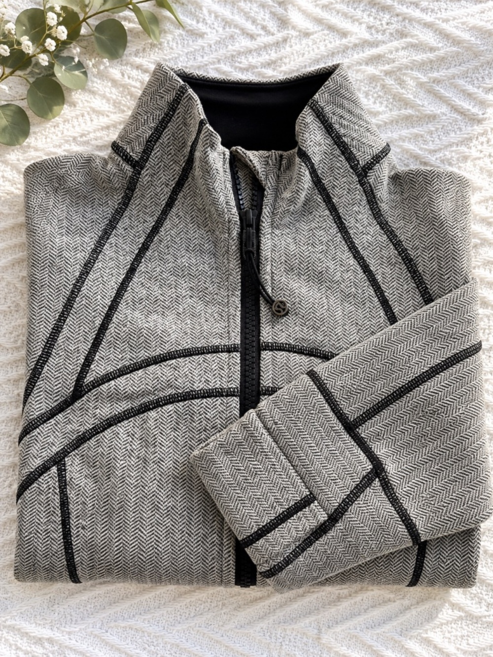 Lululemon Herringbone Define Jacket Gray Black Size 4 NWOT